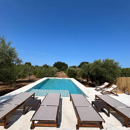 Trulli Biancopumo - Private Pool
